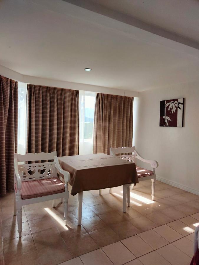 Wild Orchid Beach Resort Olongapo Exterior photo